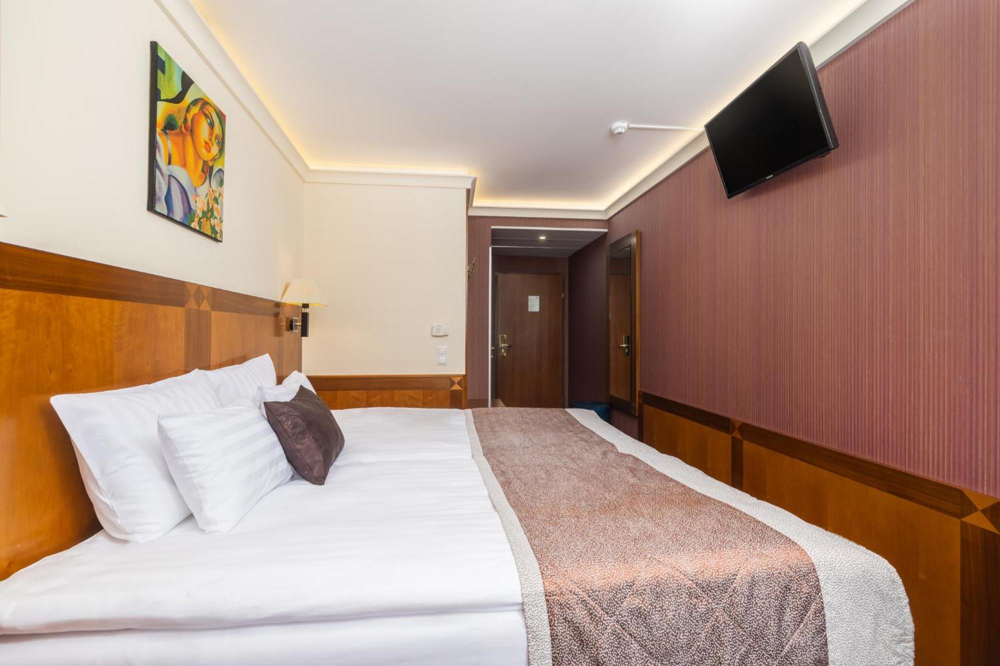 Hotel Exe Carlton