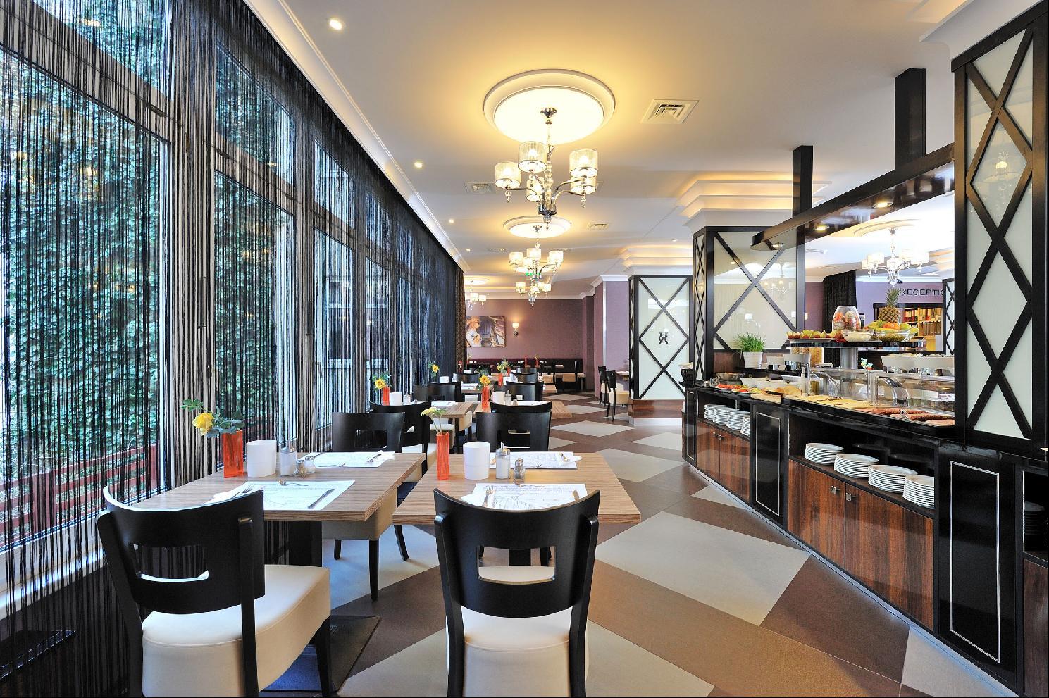 Hotel Exe Carlton 4*